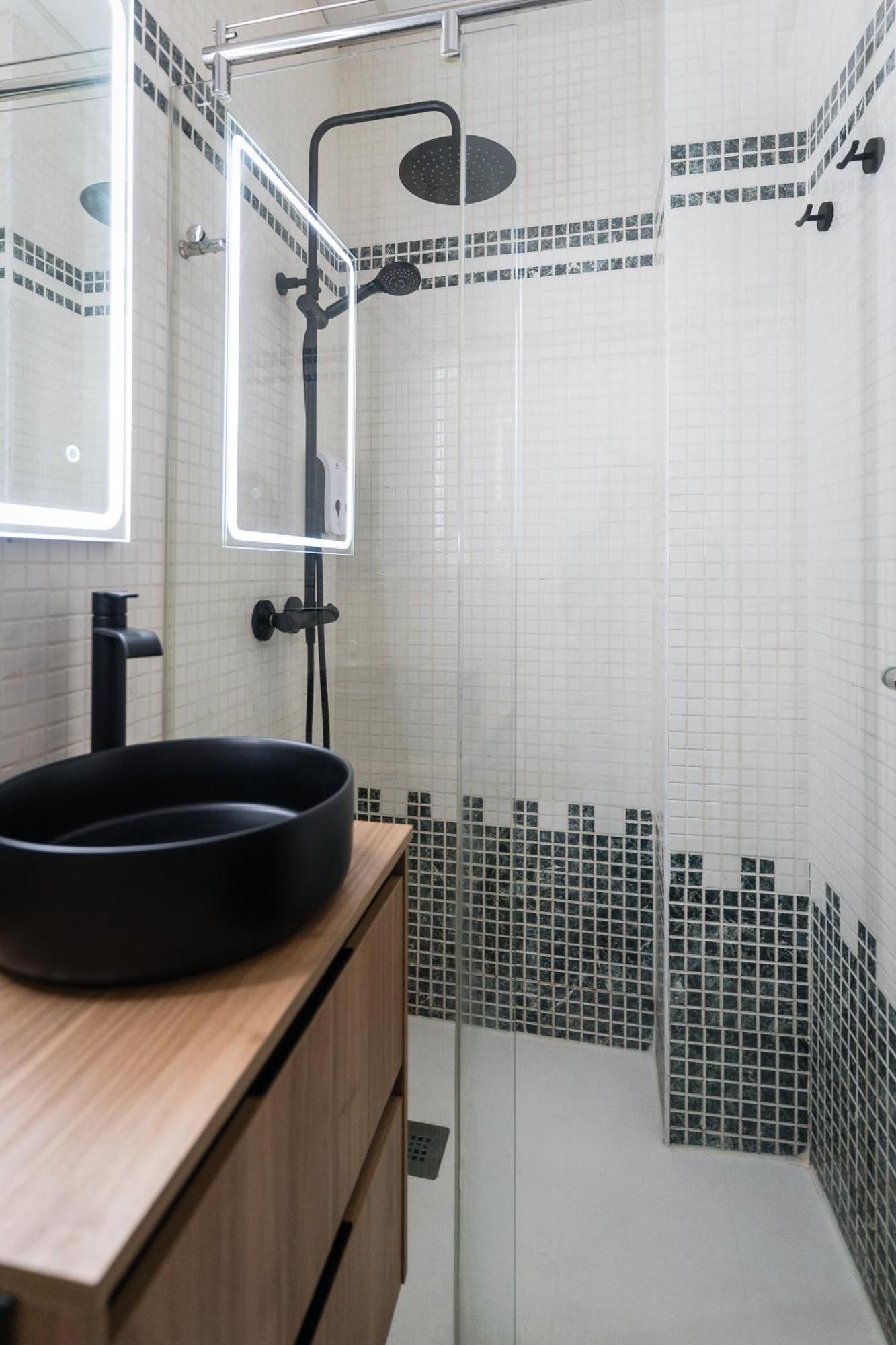 Apartamento Triana Deluxe Con Patio Privado Sewilla Zewnętrze zdjęcie